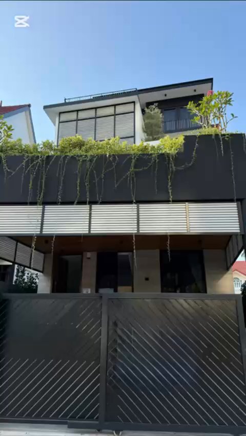 5 Bed Terraced House (Landed) for Sale in  Coasta Villas - Image 2